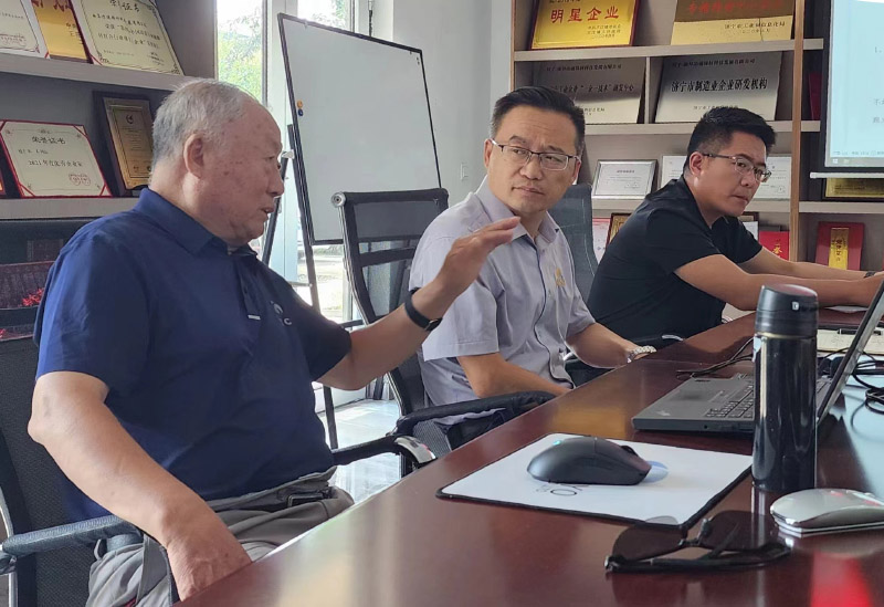 曲阜冶通鑄材開展技術研討培訓會